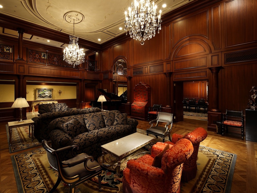 هتل ریهگا رویال اوساکا